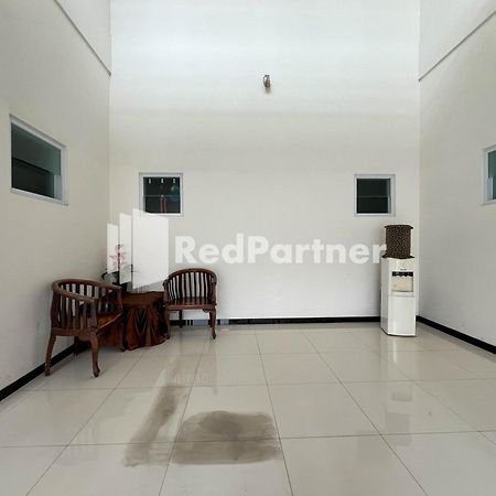Griya Borobudur Malang Syariah Redpartner Blimbing  Extérieur photo