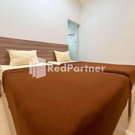 Griya Borobudur Malang Syariah Redpartner Blimbing  Extérieur photo
